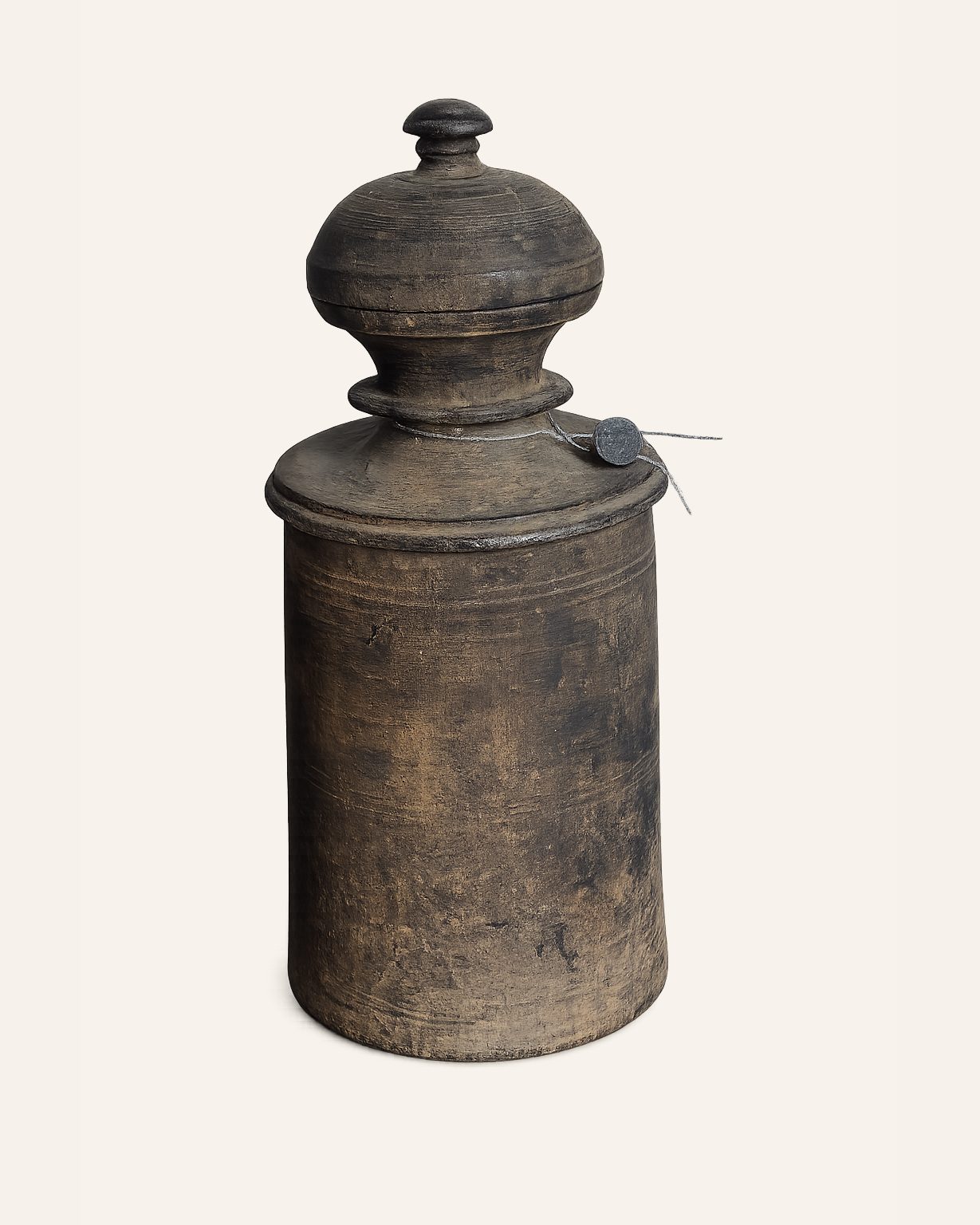 Authentieke Nepalese houten pot met deksel, Hoffz, bij Mahieu&Merckx