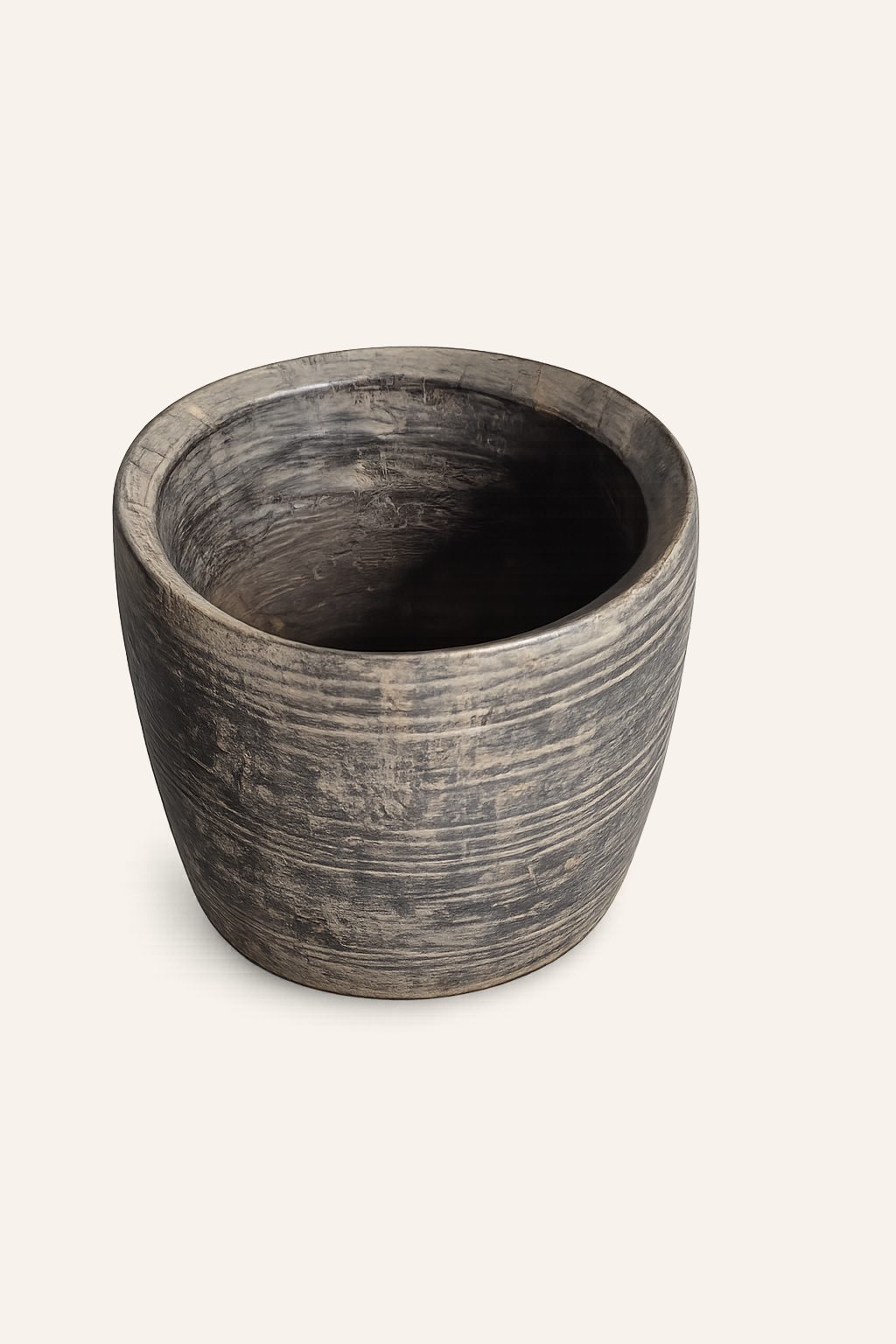 Rustieke houten pot, detail 2