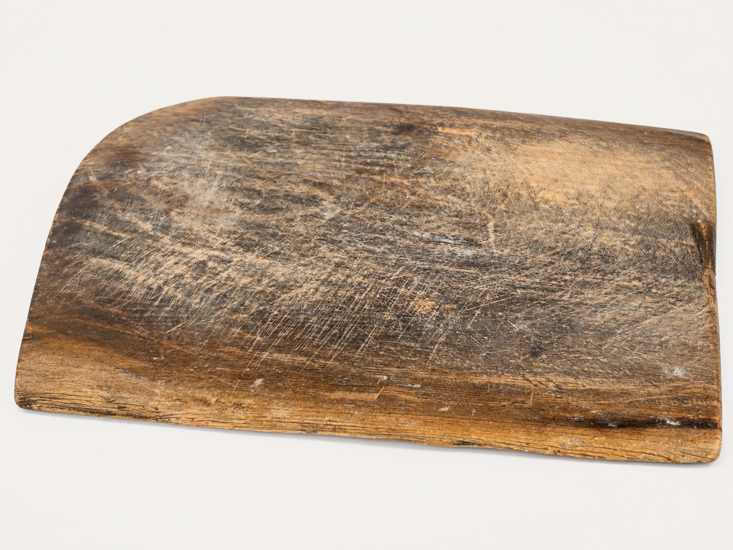 Oude houten broodplank met handvat – uniek doorleefd exemplaar, detail 3