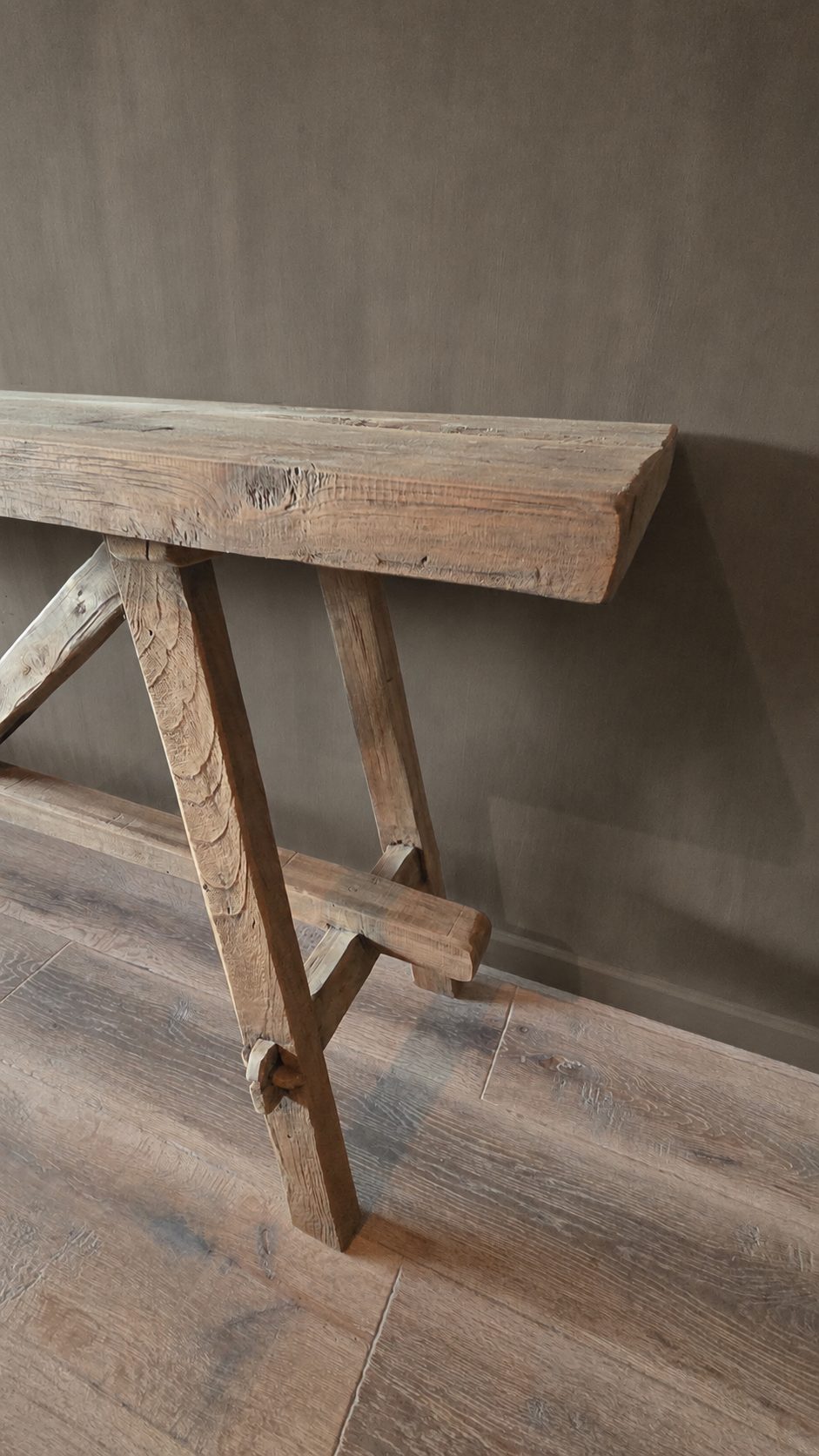 Sidetable Cross, detail 3