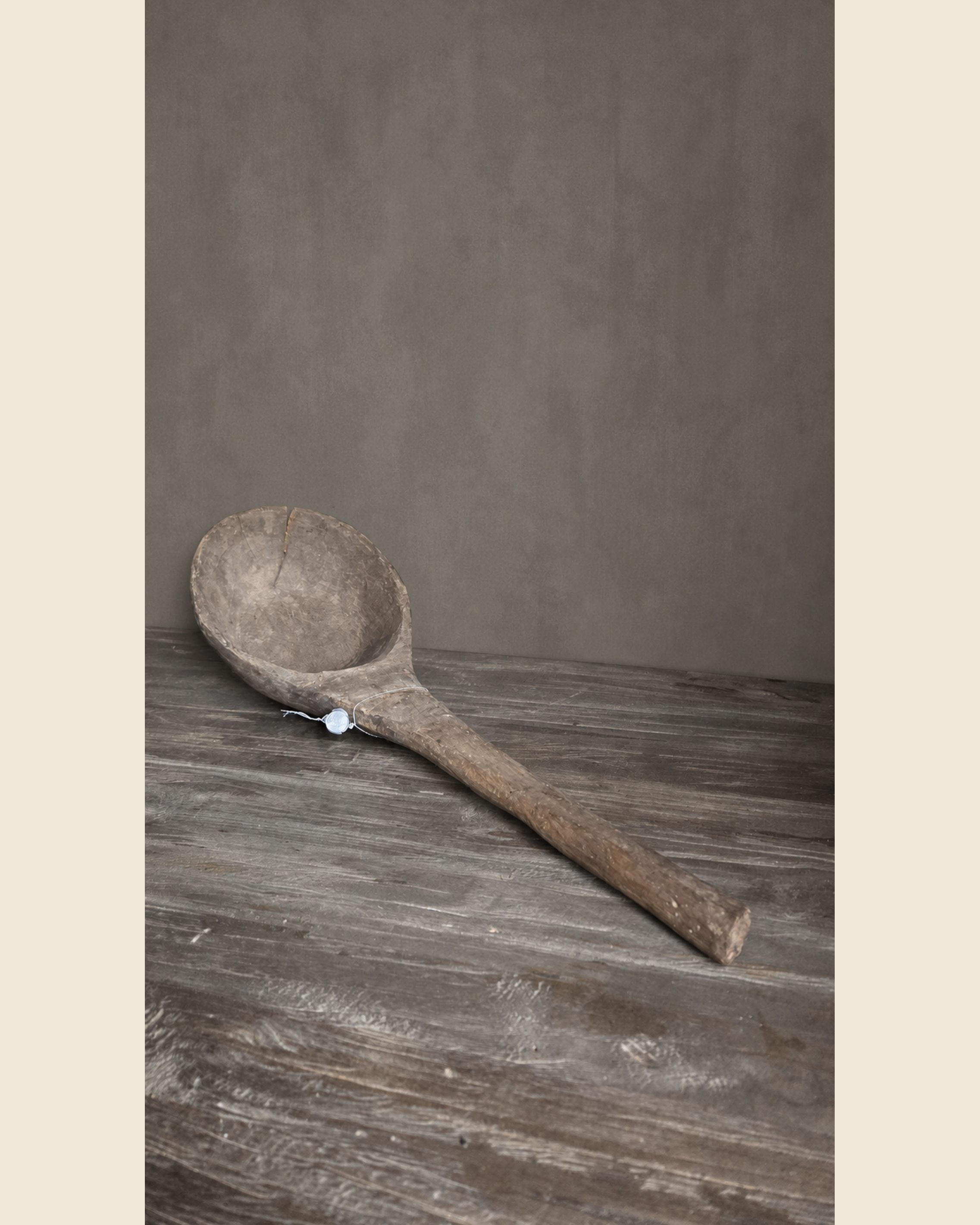 Grote oude houten scheplepel, Hoffz, bij Mahieu&Merckx
