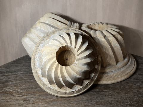 Set van 3 decoratieve houten broden, detail 2