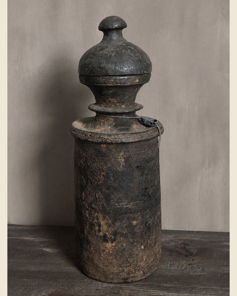 Authentieke Nepalese houten pot met deksel, Hoffz, bij Mahieu&Merckx