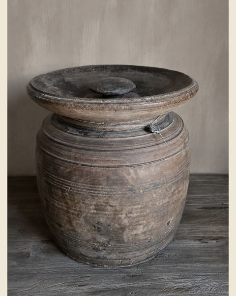 Authentieke Nepalese houten pot met deksel, Hoffz, bij Mahieu&Merckx