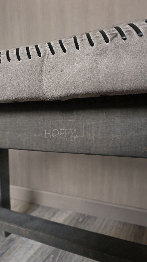 Bankje Avani (suede), detail 3