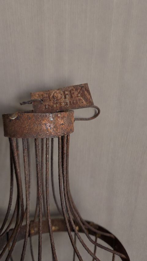Metalen hangornament Kroonluchter, detail 2