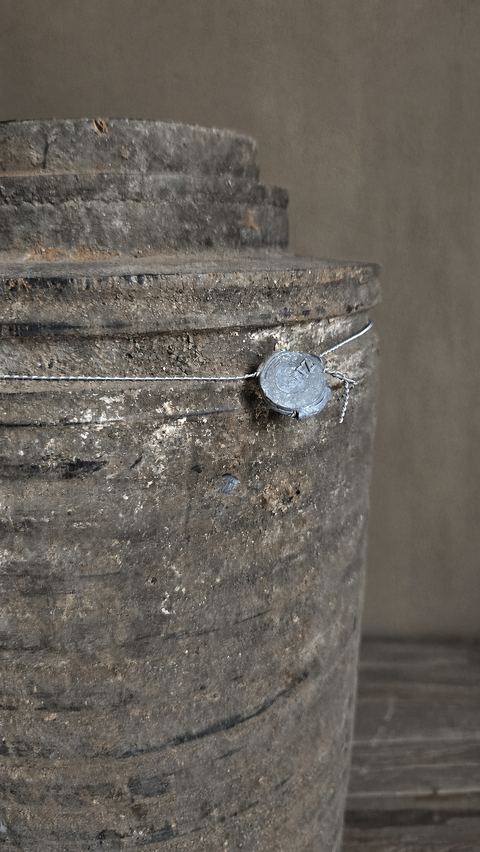 Authentieke oude kruik, detail 2