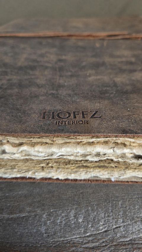 Lederen notitieboek, detail 3