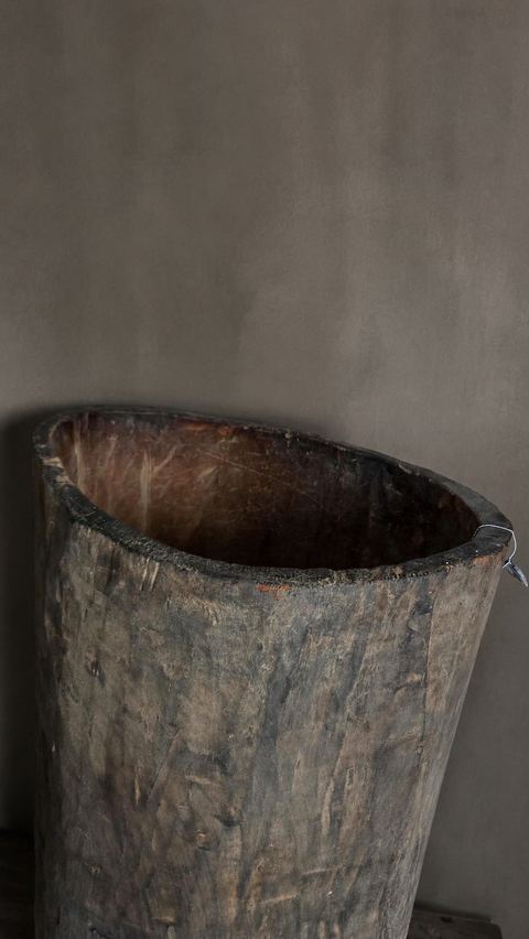 Oud houten vloerobject, detail 2