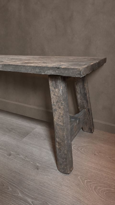Franse bank van oud teakhout, detail 3