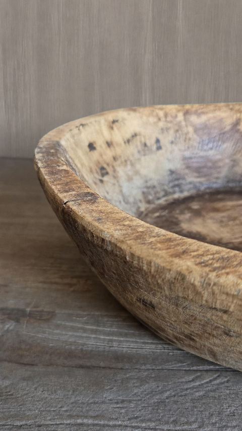 Ronde houten schaal, detail 2