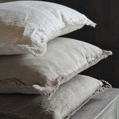 Sierkussen Azra Off-white, detail 2