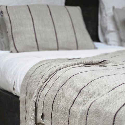 Sierkussen Sita natural-brown stripes 50 x 50, detail 2
