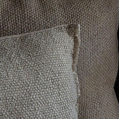 Sierkussen Veda natural 50 x 50, detail 3