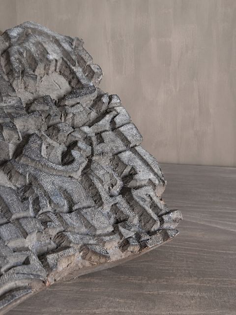 Uniek houten drukblok met abstract reliëf, detail 3