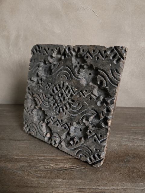 Oude houten textielstempel, detail 2
