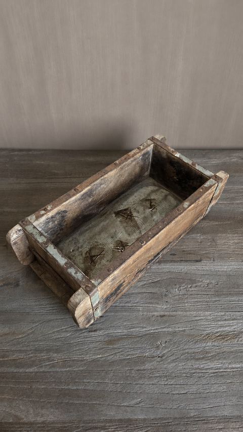 Authentieke houten baksteenmal, detail 2