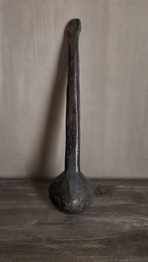 Authentieke oude houten lepel, detail 2