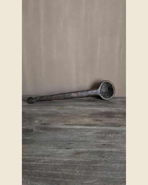 Authentieke oude houten lepel, Atelierselectie, bij Mahieu&Merckx