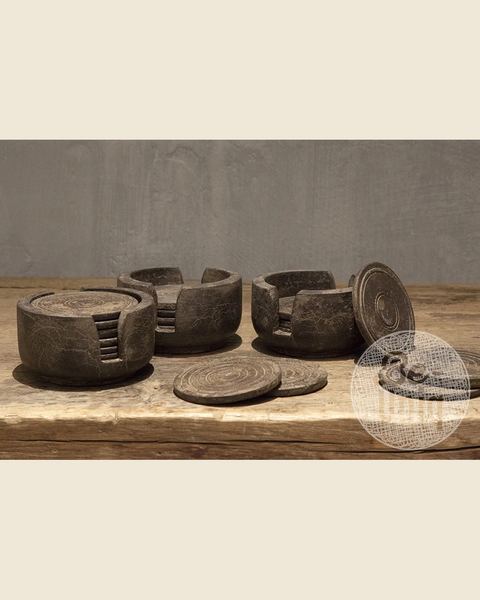 Onderzetters Hout In Houder, Atelierselectie, bij Mahieu&Merckx