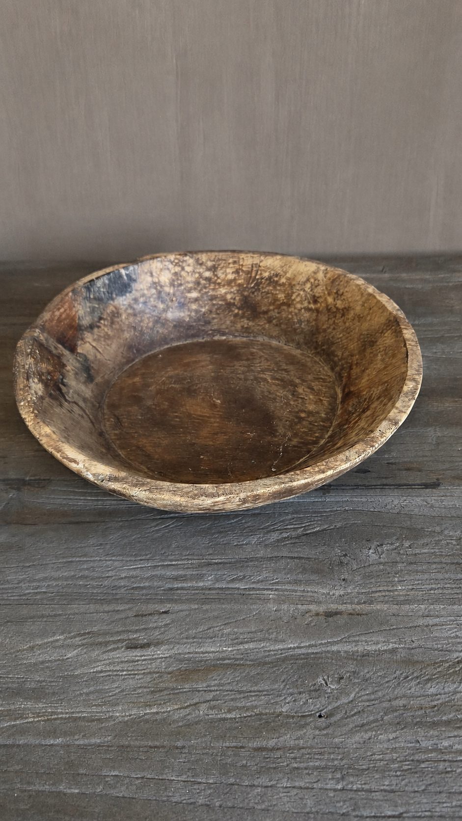 Ronde houten schaal, detail 2