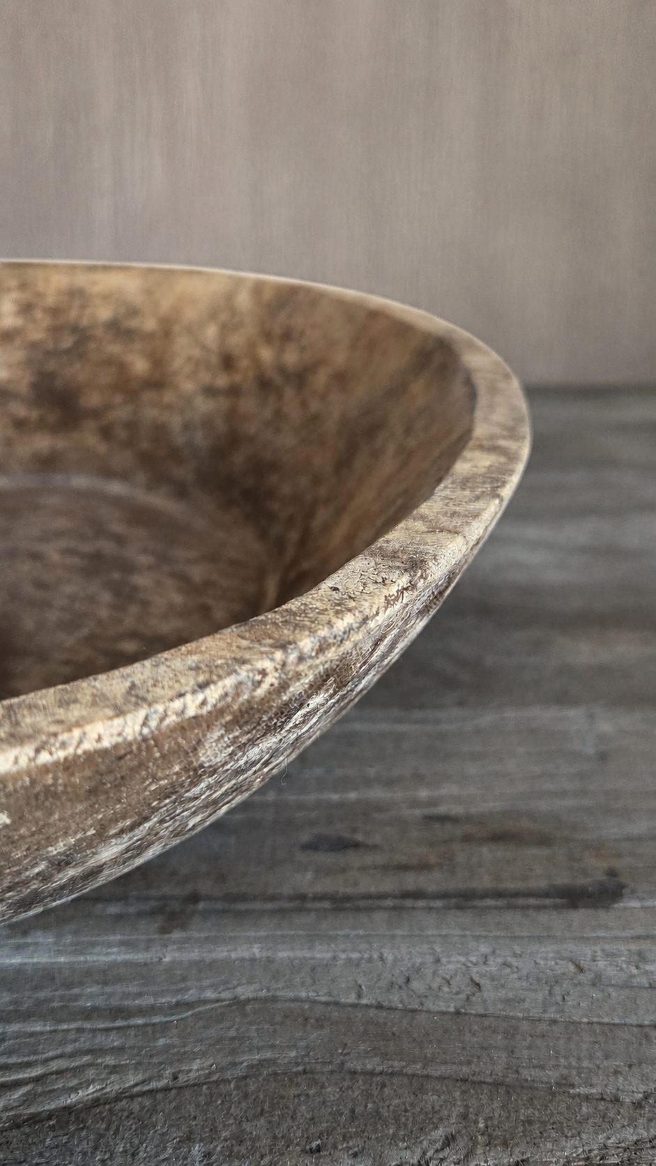 Ronde houten schaal, detail 3