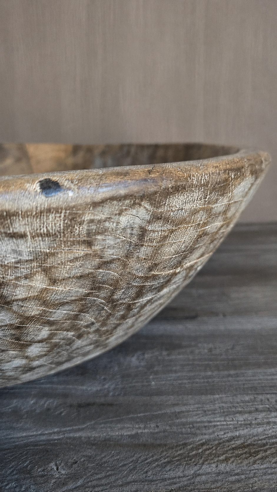 Royale houten schaal, detail 3
