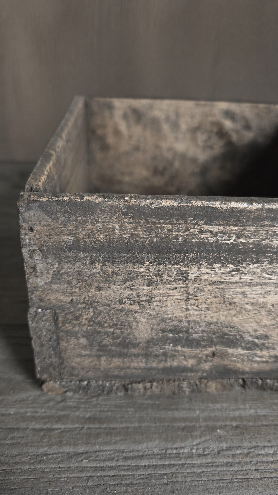 Oud Chinees houten rijstbakje, detail 2