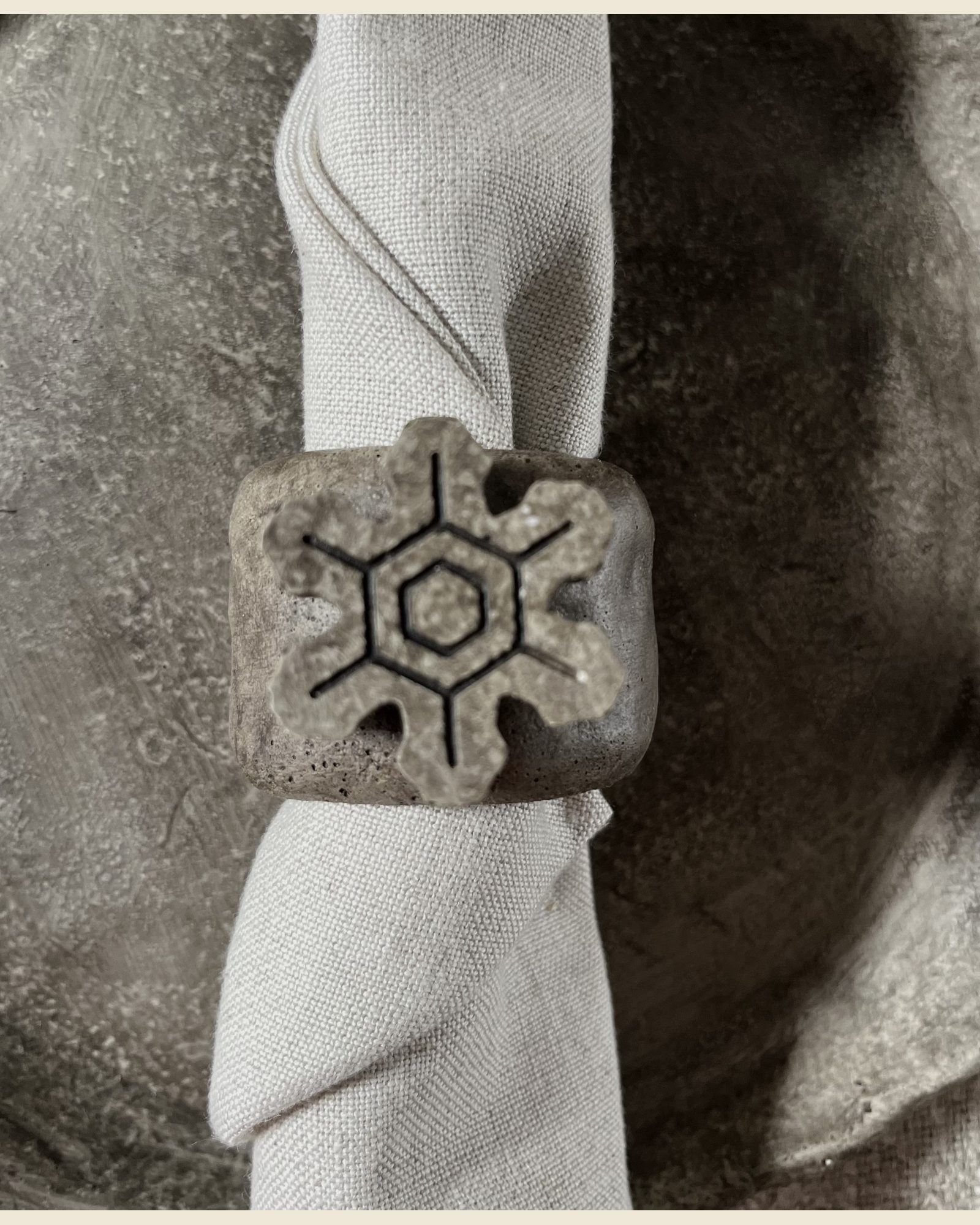 Jewel van beton kerst - Sneeuwvlok, PMR, bij Mahieu&Merckx