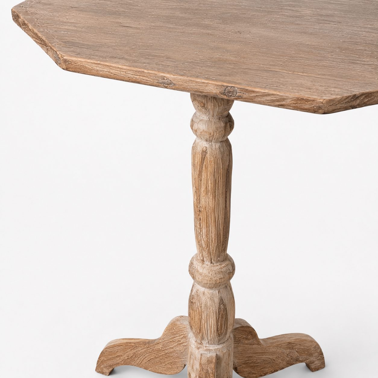 Houten wijntafel met gedraaide poot, detail 3