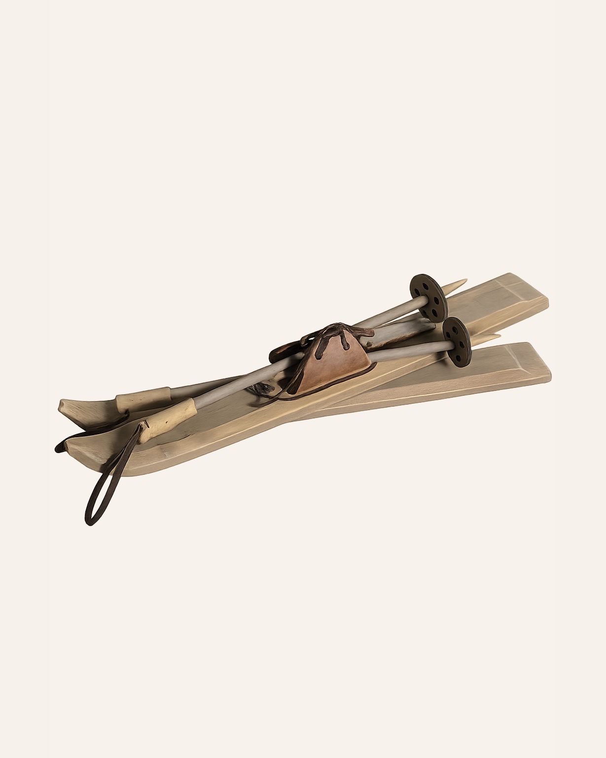 Vintage houten mini-ski’s met skistokken en leren binding, Atelierselectie, bij Mahieu&Merckx