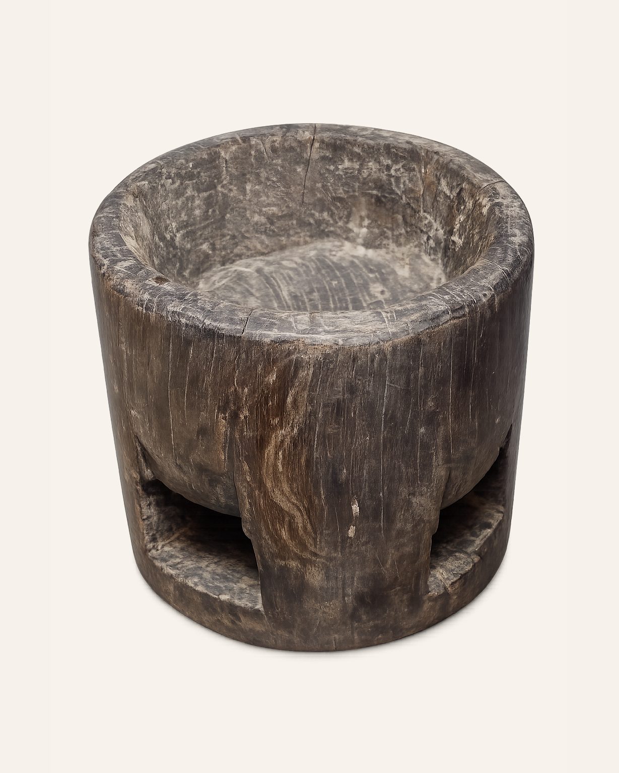 Authentieke houten vijzelpot, Atelierselectie, bij Mahieu&Merckx