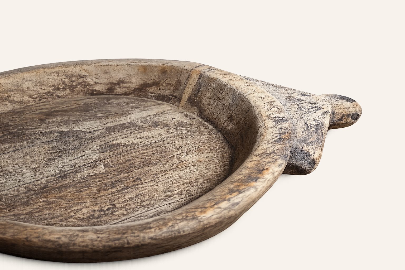 Authentieke houten schaal met handgrepen, detail 3