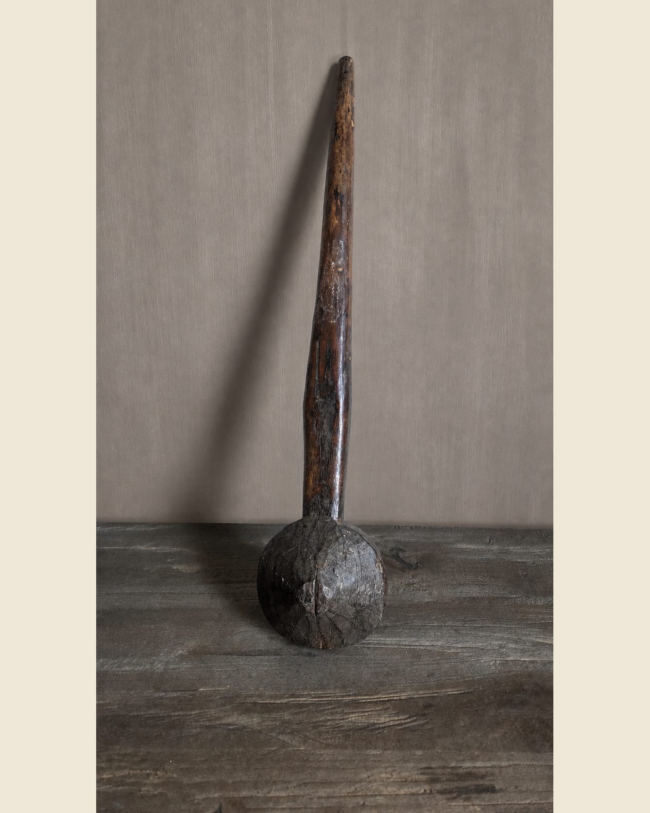 Authentieke oude houten lepel, Atelierselectie, bij Mahieu&Merckx