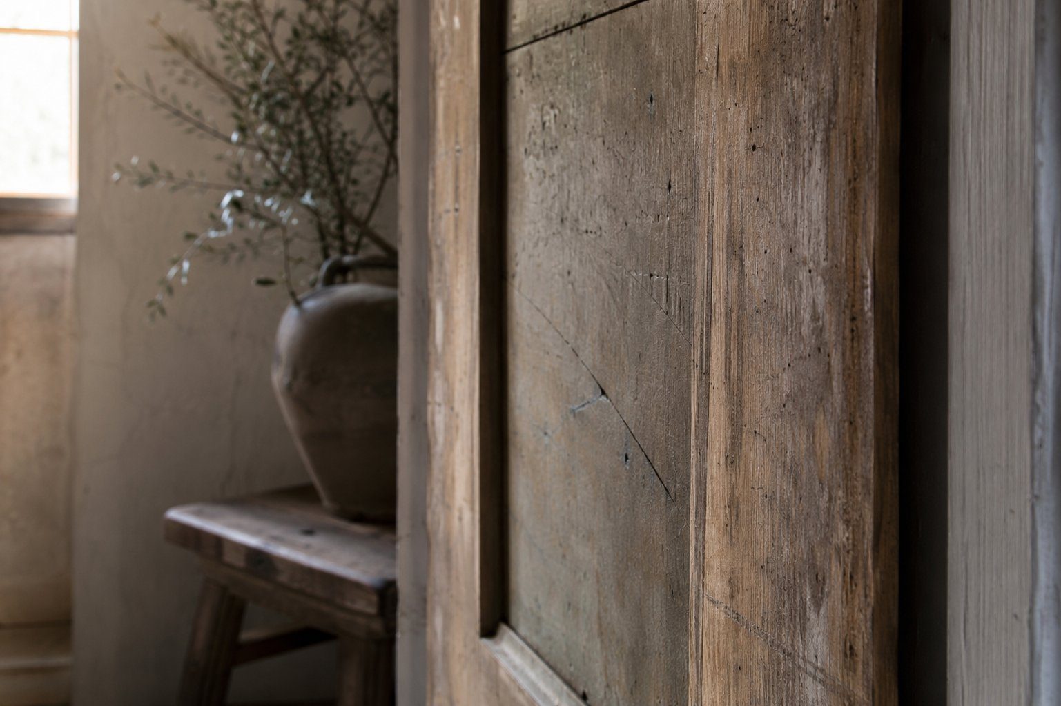 Detail van puur materiaal: hout en textuur van dichtbij